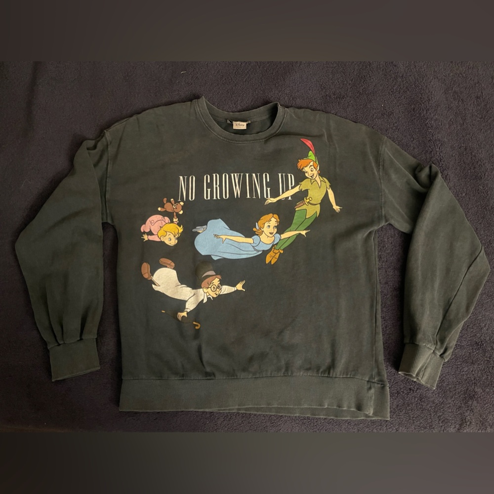 Disney Crewneck Navy Blue Peter Pan
